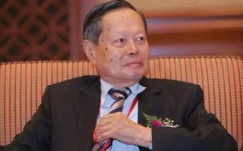 中国爱国故事名称（中国爱国故事英语）